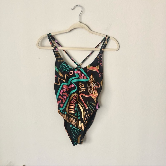Urban Outfitters Out From Under Printed Strappy Scoop Back One-Piece Swimsuit S - Picture 3 of 11